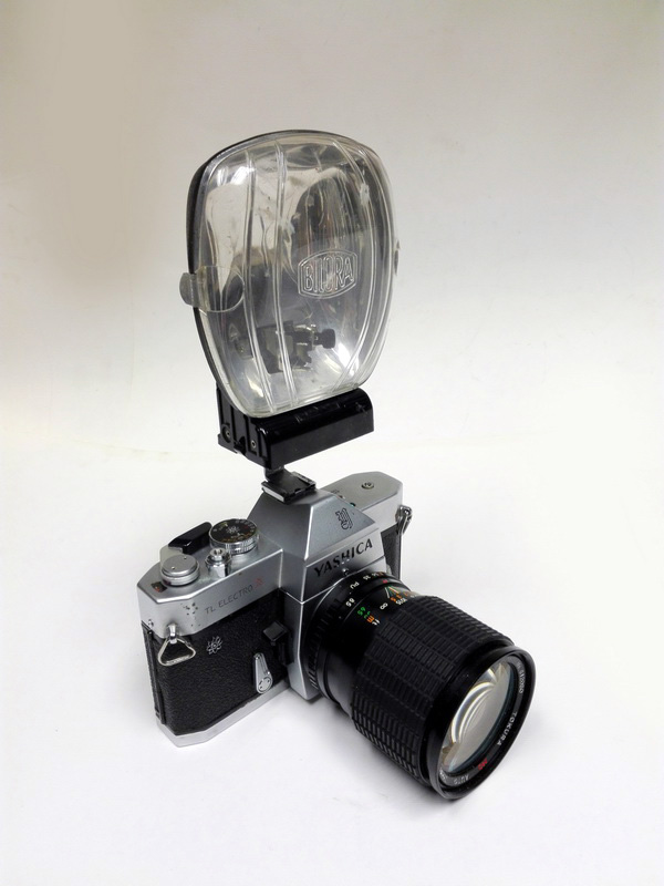 camara fotografia reflex yashica+flash burbuja func 9.8-25x15x13 1u